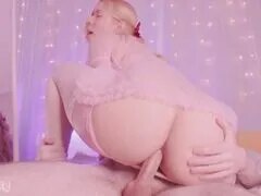 23-jarige met een dikke kont geeft alles voor de webcam